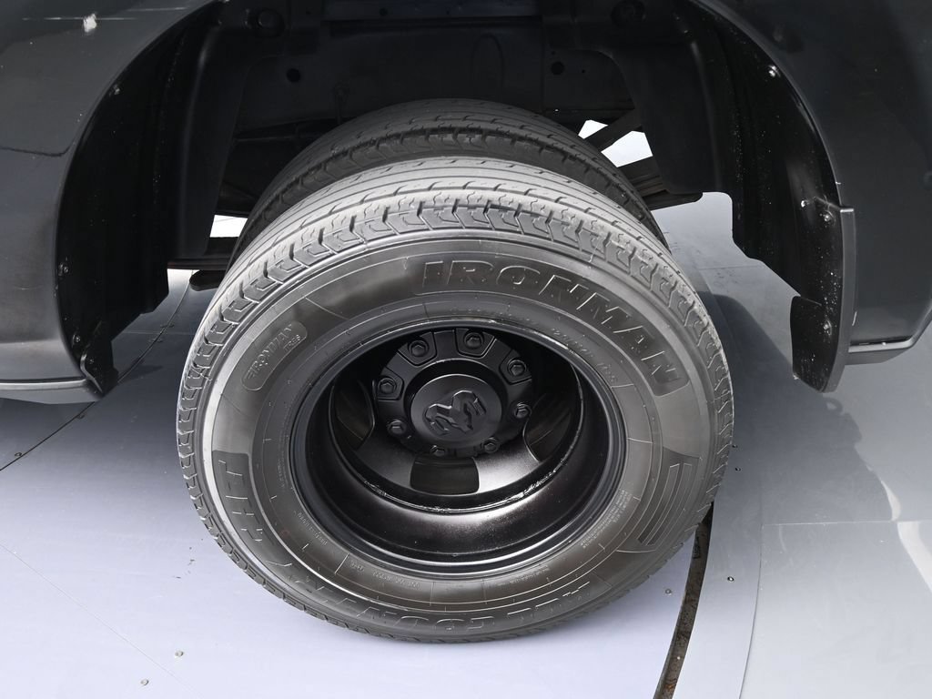 Used 2019 RAM 3500 Tradesman RWD image 37
