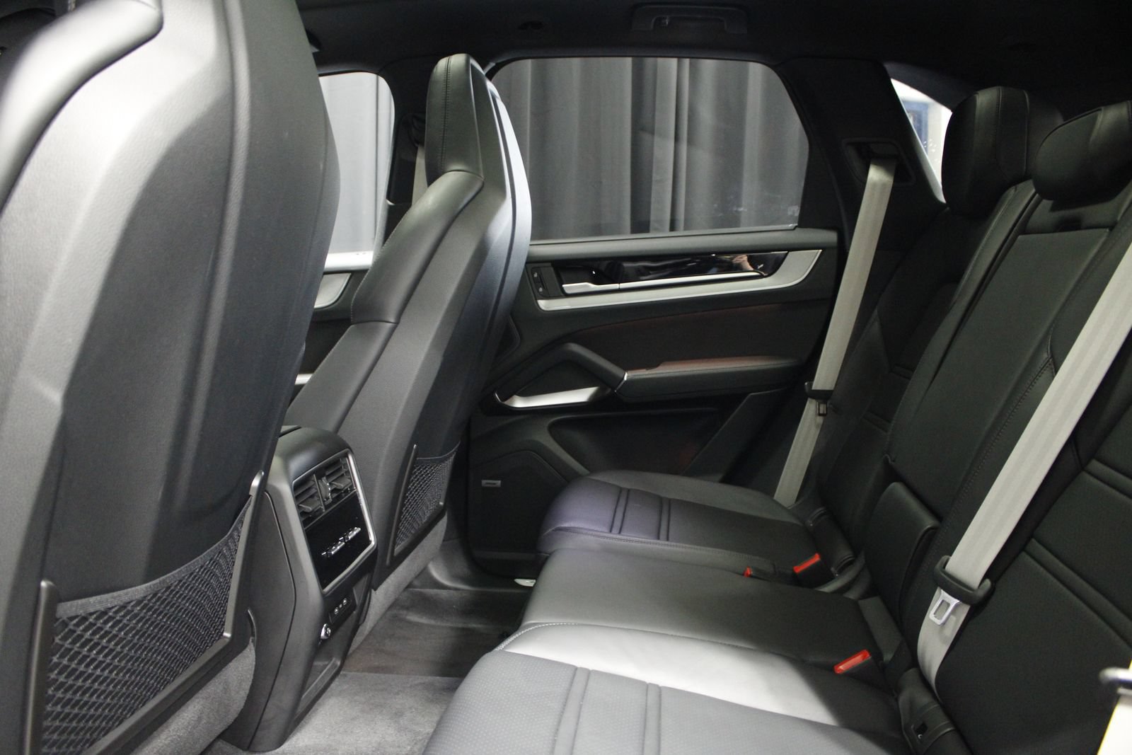 New 2026 Porsche Cayenne E-Hybrid AWD/4WD image 46