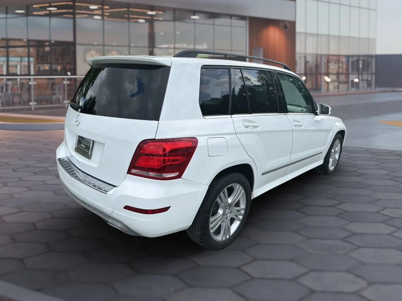 Used 2015 Mercedes-Benz GLK 350 2WD image 13