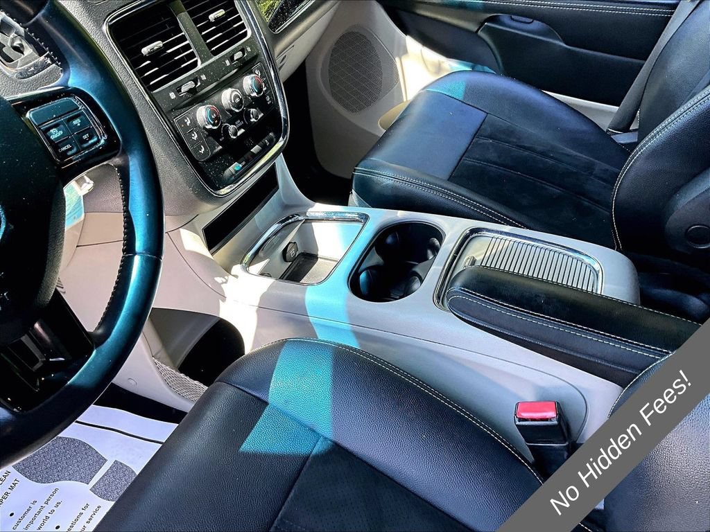 Used 2018 Dodge Grand Caravan SXT FWD image 13