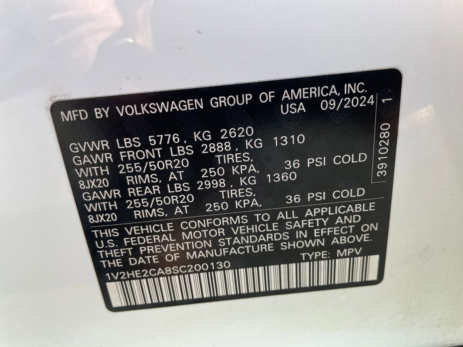 Used 2025 Volkswagen Atlas Cross Sport SE image 30