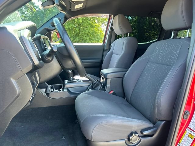 Used 2019 Toyota Tacoma TRD Sport AWD/4WD image 22