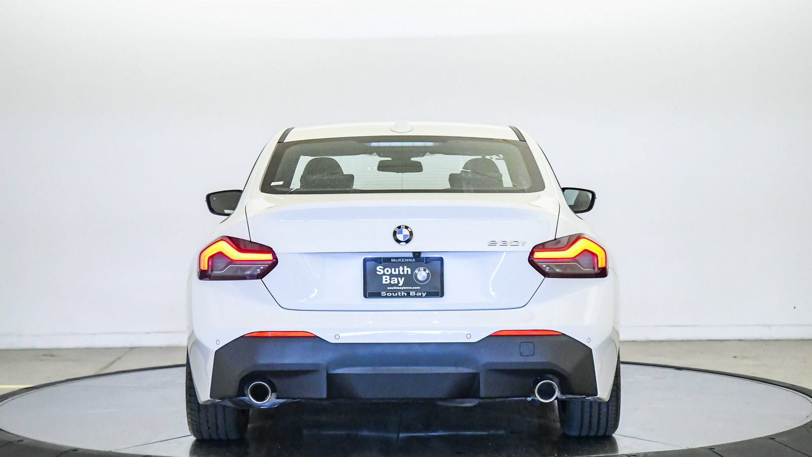 Used 2023 BMW 230i Coupe w/ Convenience Package RWD image 3