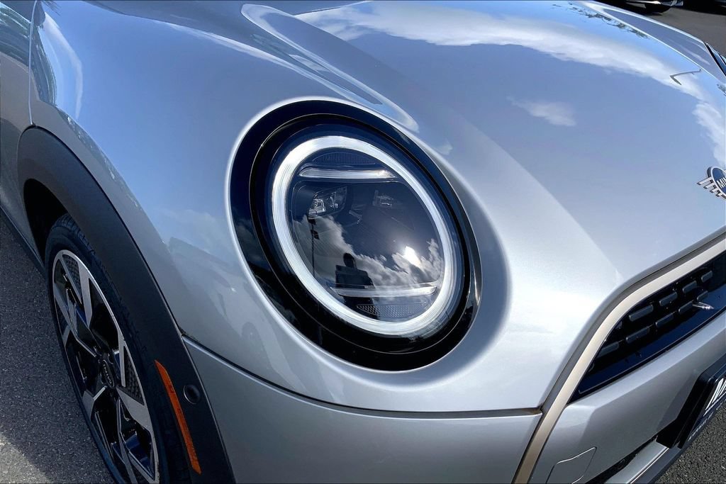 Certified 2025 MINI Cooper S FWD image 28