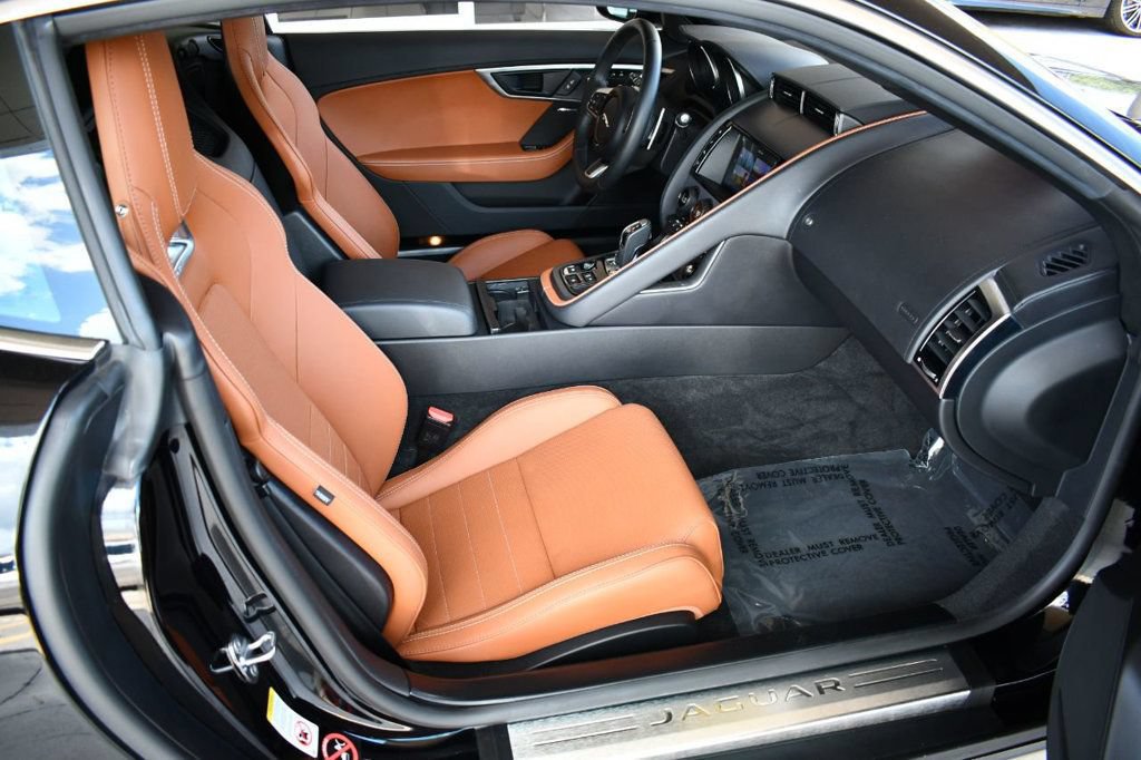 Used 2018 Jaguar F-TYPE Coupe RWD image 37