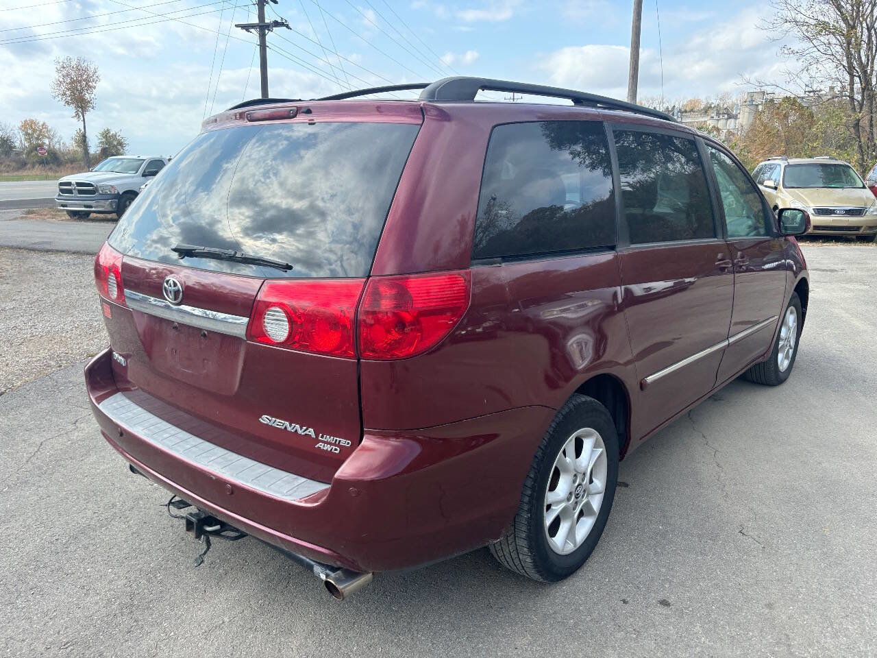Used 2006 Toyota Sienna XLE Limited AWD/4WD image 6