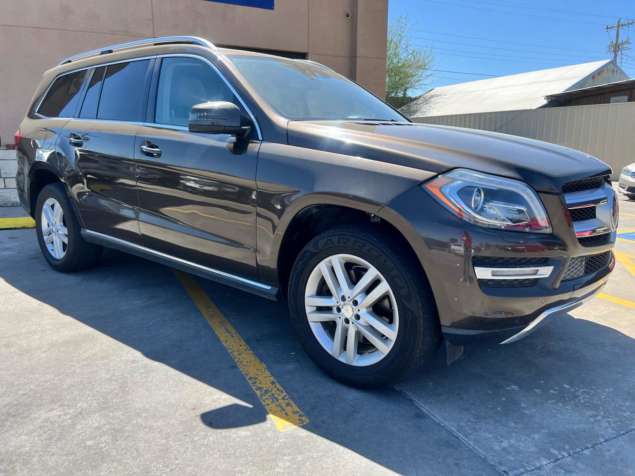 Used 2014 Mercedes-Benz GL 450 4MATIC image 3