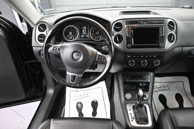 Used 2017 Volkswagen Tiguan S FWD image 22