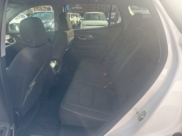 Used 2019 GMC Terrain SLE w/ Driver Convenience Package FWD image 10
