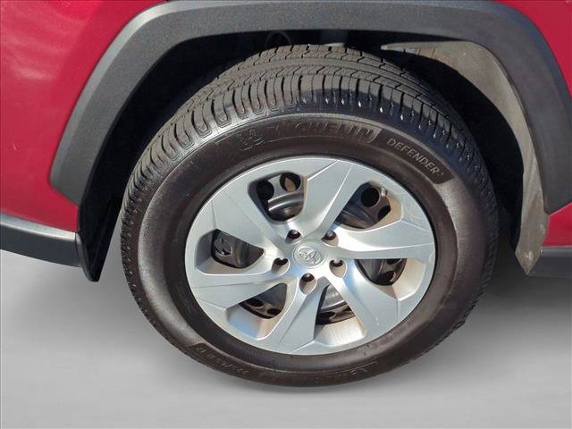 Certified 2021 Toyota RAV4 LE w/ Carpet Mat Package (TMS) AWD/4WD image 23