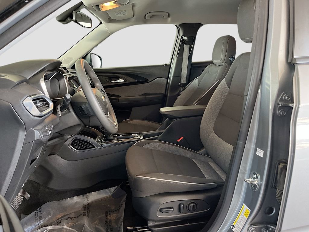 Used 2023 Chevrolet TrailBlazer LT w/ Convenience Package image 20