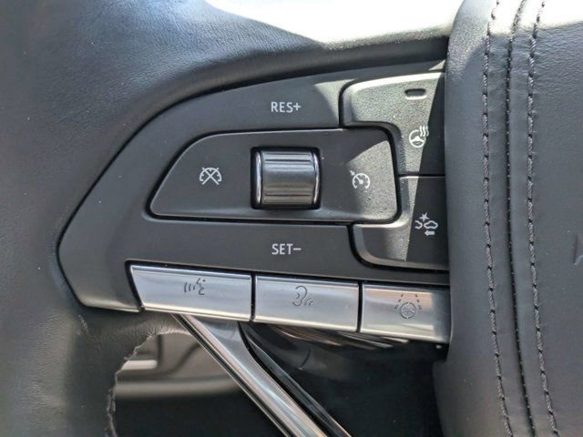 Used 2024 Cadillac Escalade ESV V image 23