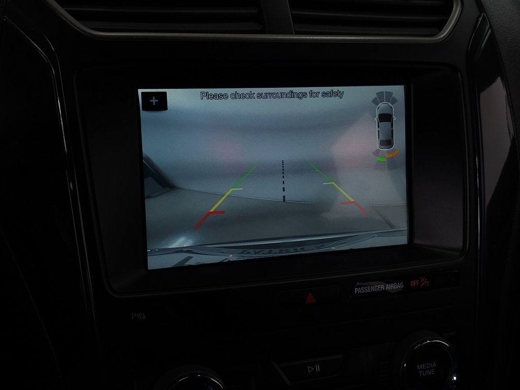 Used 2018 Ford Explorer XLT w/ Equipment Group 202A image 25