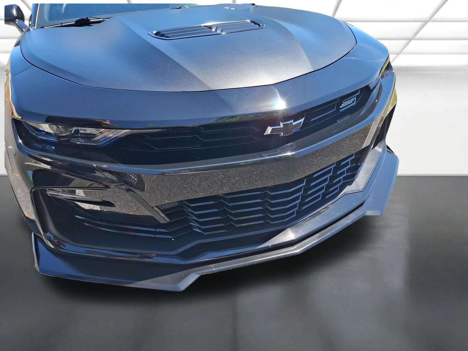 Used 2022 Chevrolet Camaro SS RWD image 25
