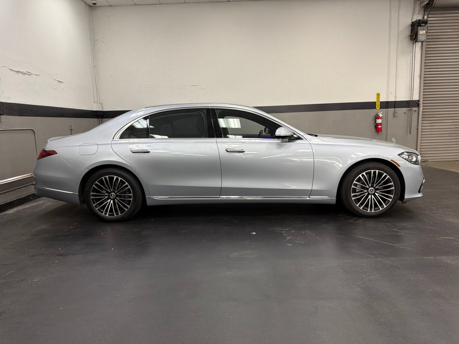 Certified 2023 Mercedes-Benz S 580e 4MATIC Sedan image 3