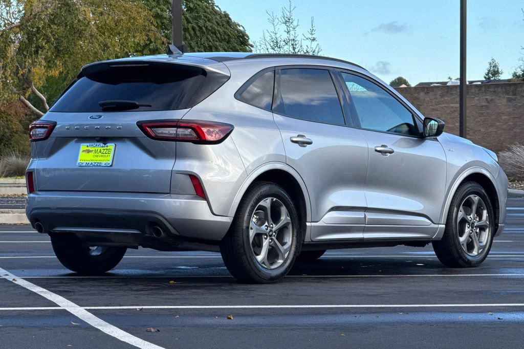 Used 2024 Ford Escape ST-Line image 10