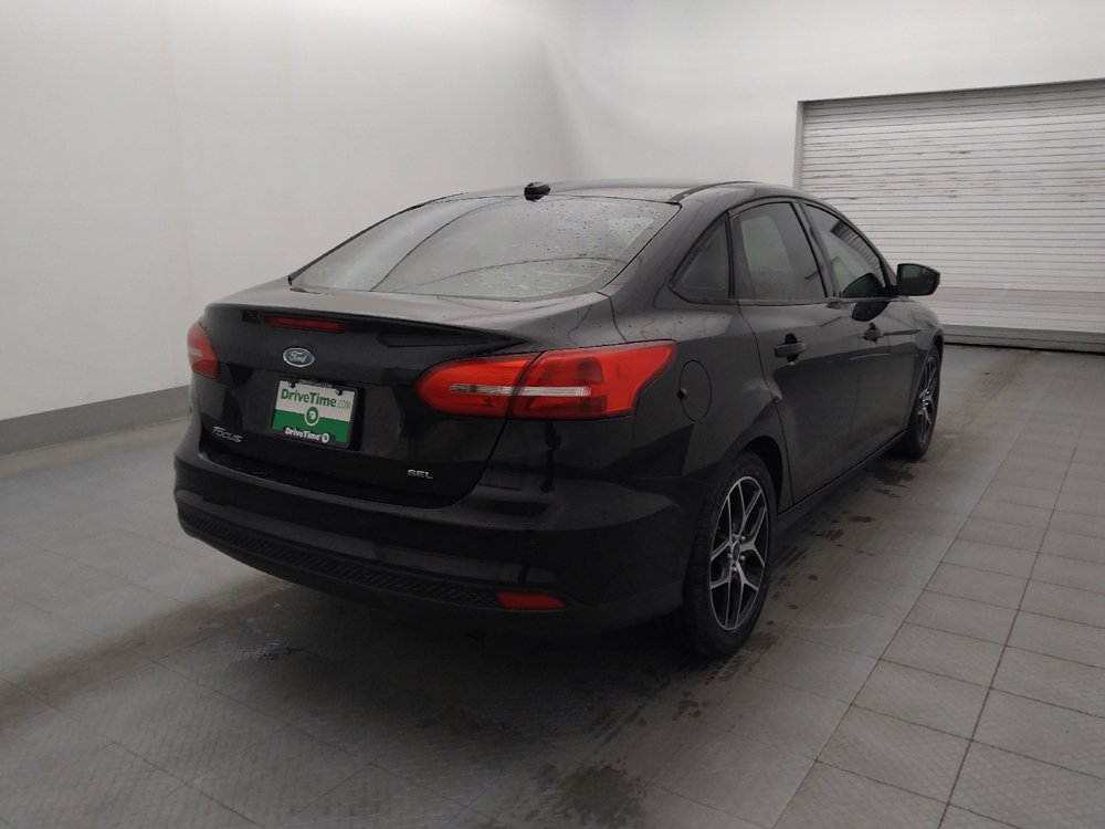Used 2017 Ford Focus SEL image 9