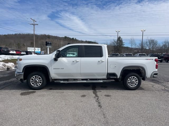 Used 2025 Chevrolet Silverado 2500 LT w/ Convenience Package image 9