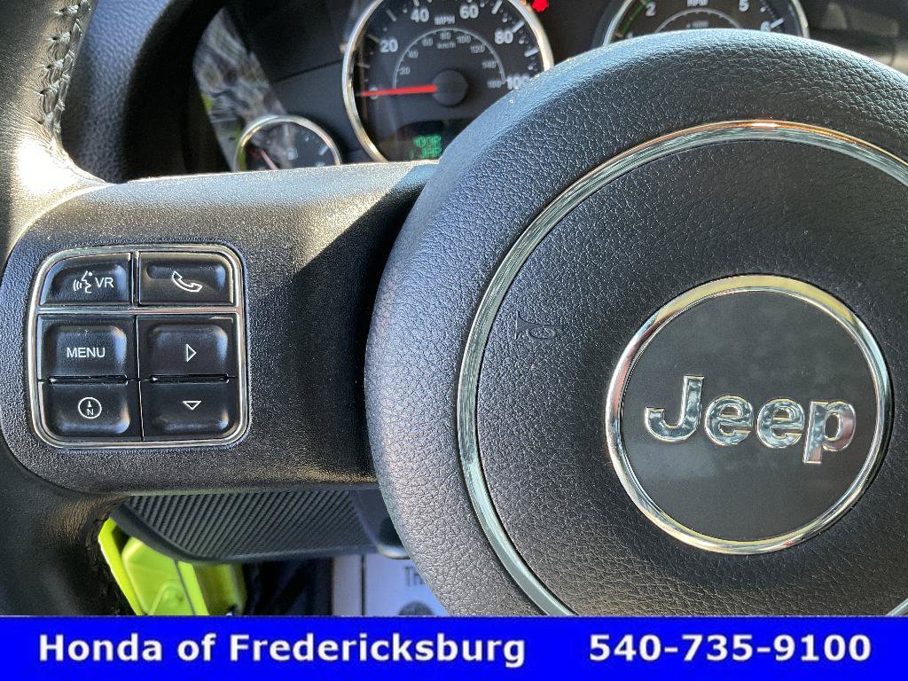 Used 2016 Jeep Wrangler Unlimited Sport w/ Connectivity Group AWD/4WD image 29
