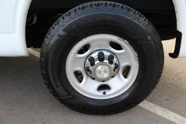 Used 2020 Chevrolet Express 3500 LT w/ LT Preferred Equipment Group RWD image 9