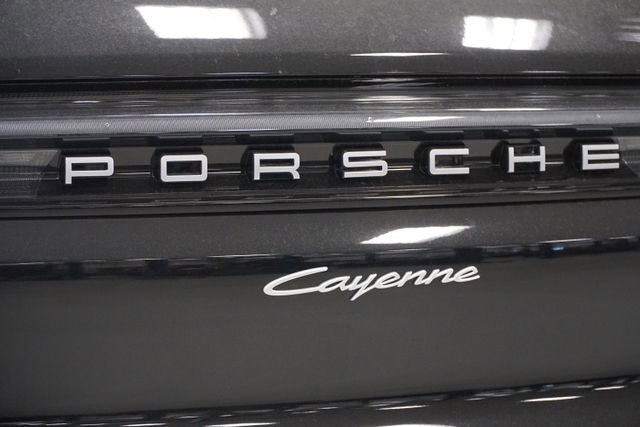 New 2026 Porsche Cayenne image 8