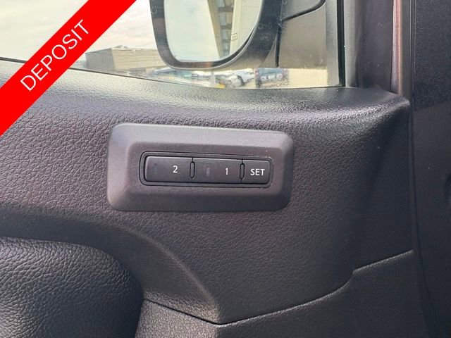 Used 2024 Nissan Titan PRO-4X w/ Pro-4x Convenience Package image 27