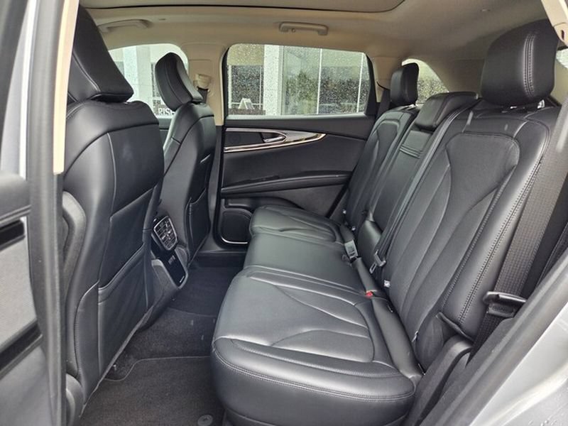 Used 2023 Lincoln Nautilus Reserve FWD image 14