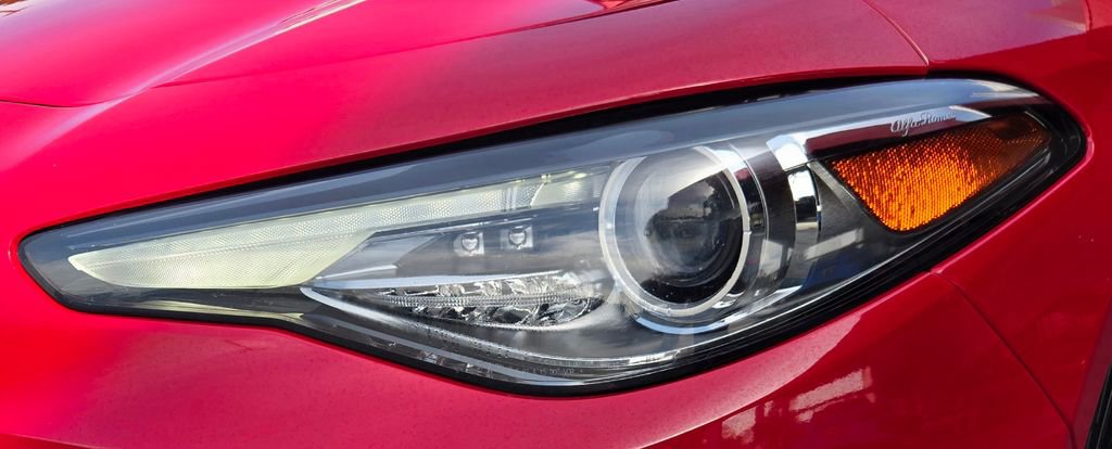 Used 2022 Alfa Romeo Giulia Ti image 13