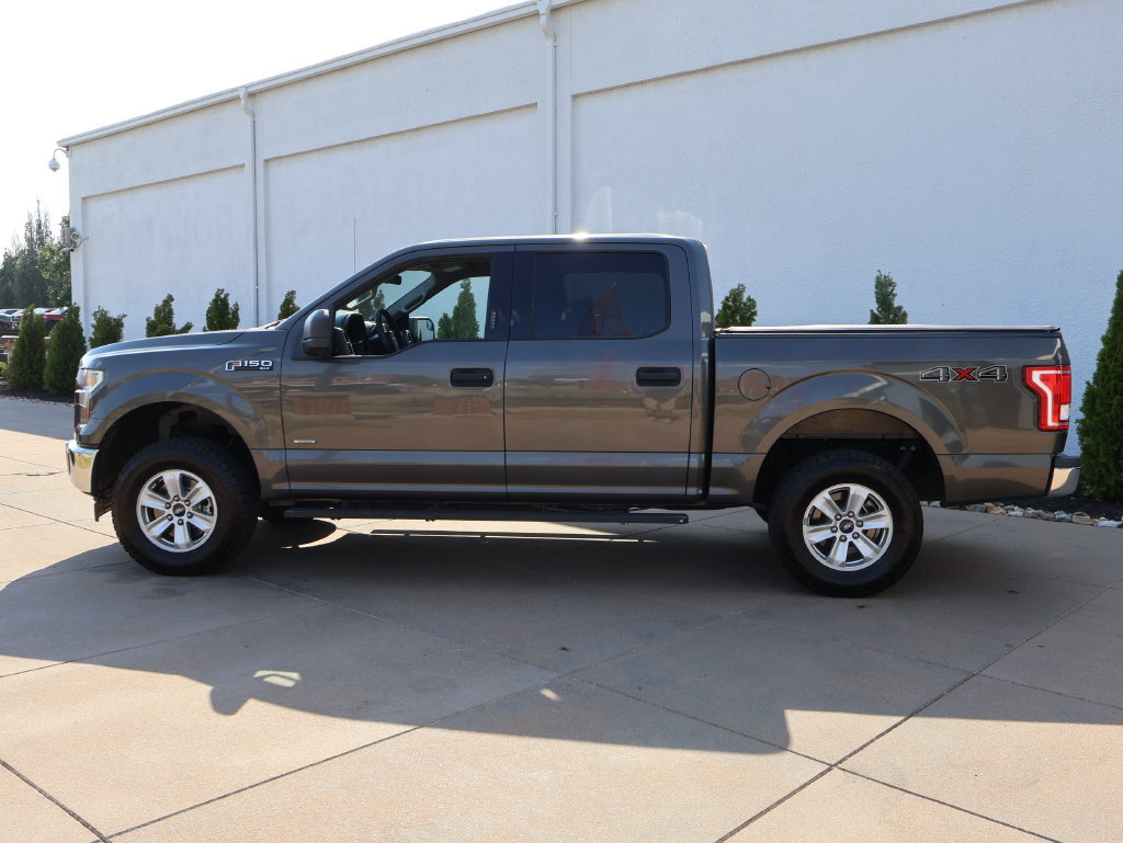 Used 2017 Ford F150 XLT AWD/4WD image 2