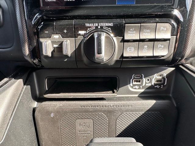 Used 2024 RAM 2500 Limited image 25