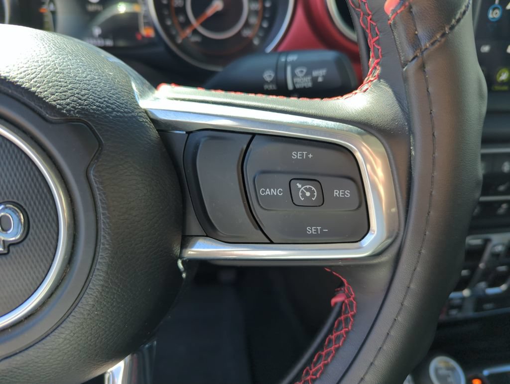 Used 2023 Jeep Gladiator Rubicon w/ Cold Weather Group AWD/4WD image 22