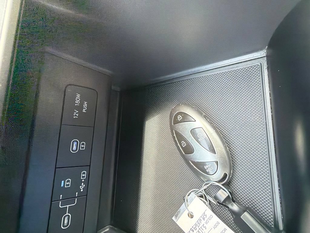 Used 2025 Hyundai Sonata SEL FWD image 23