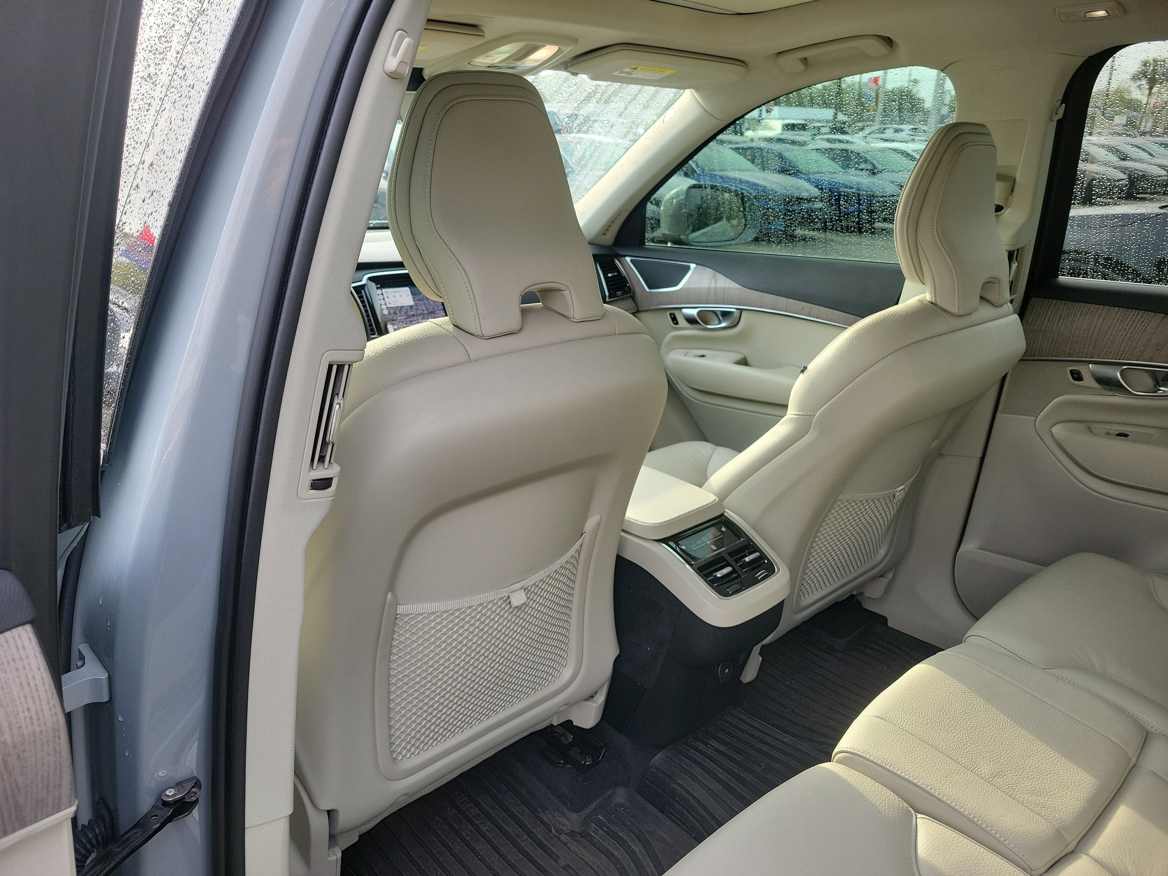 Used 2024 Volvo XC90 B6 Plus w/ Protection Package Premier image 15