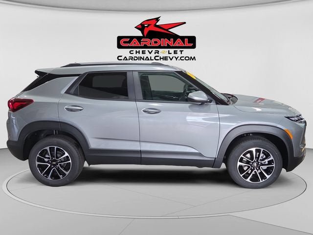 New 2026 Chevrolet TrailBlazer LT w/ LT Cold Weather Package AWD/4WD image 2