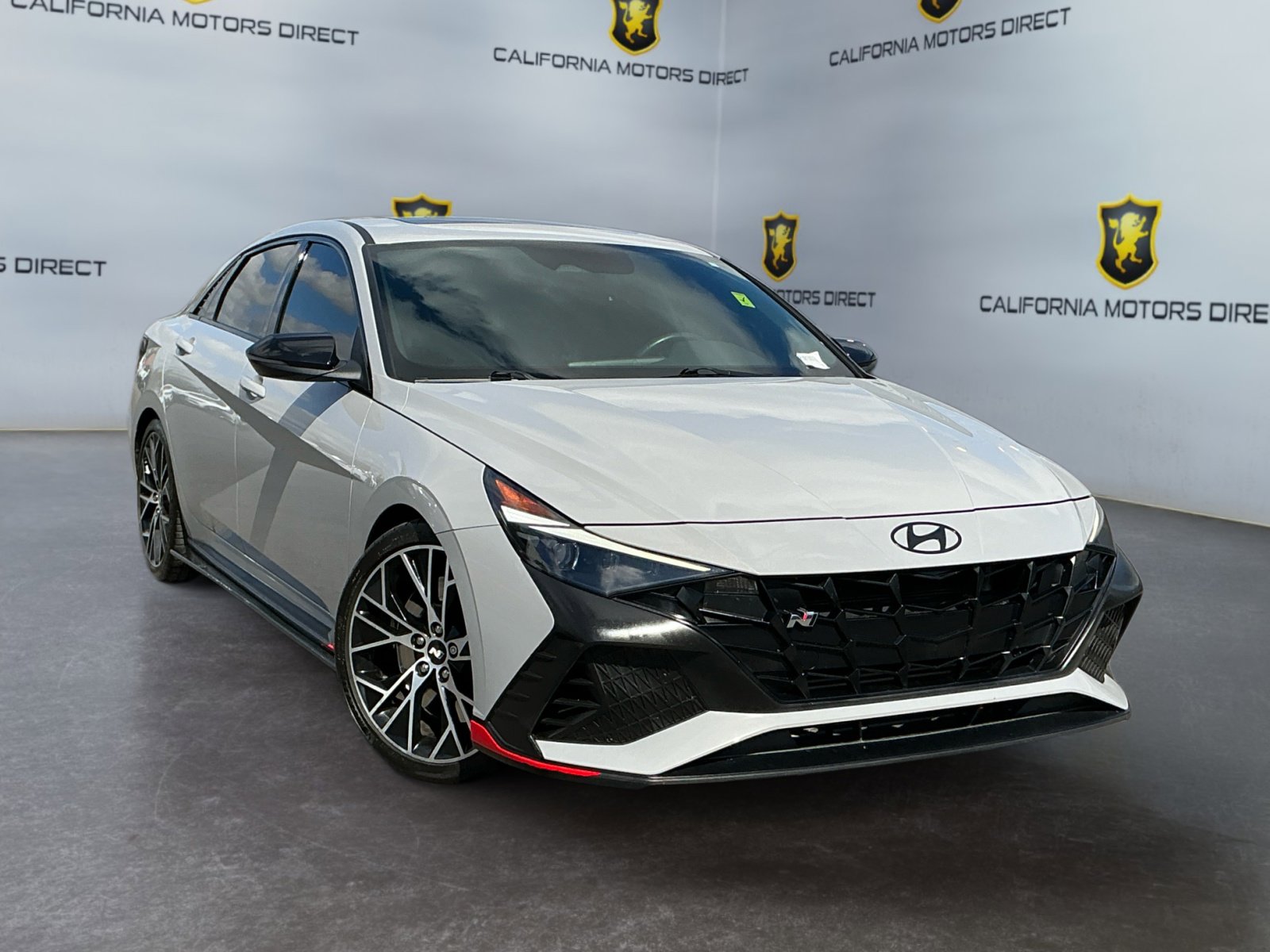 Used 2023 Hyundai Elantra N FWD image 3