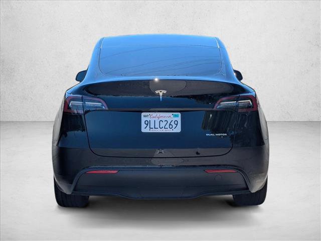 Used 2024 Tesla Model Y Long Range AWD/4WD image 7