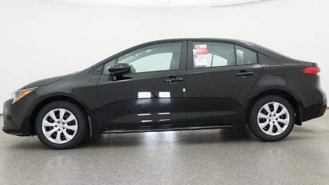 New 2026 Toyota Corolla LE FWD image 18