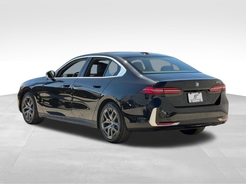Used 2026 BMW 530i RWD image 7