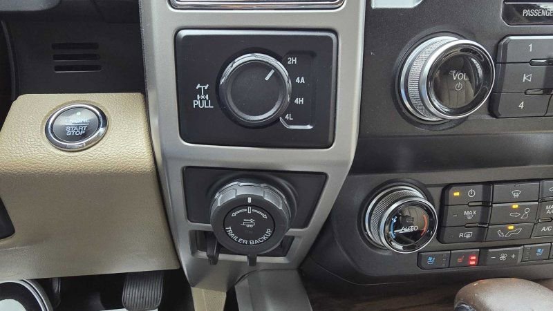 Used 2020 Ford F150 Lariat w/ Equipment Group 502A Luxury image 22