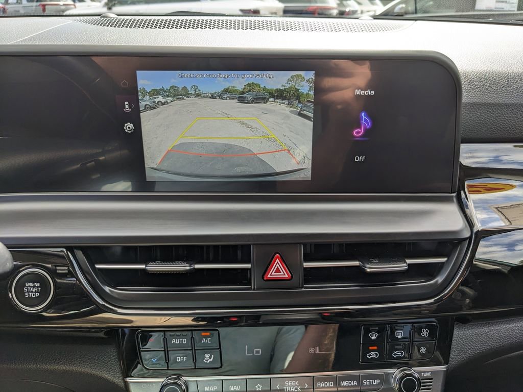 Certified 2025 Kia Seltos S image 23