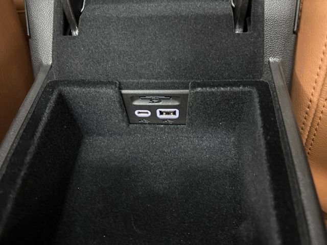 Used 2022 Cadillac XT5 Premium Luxury image 59