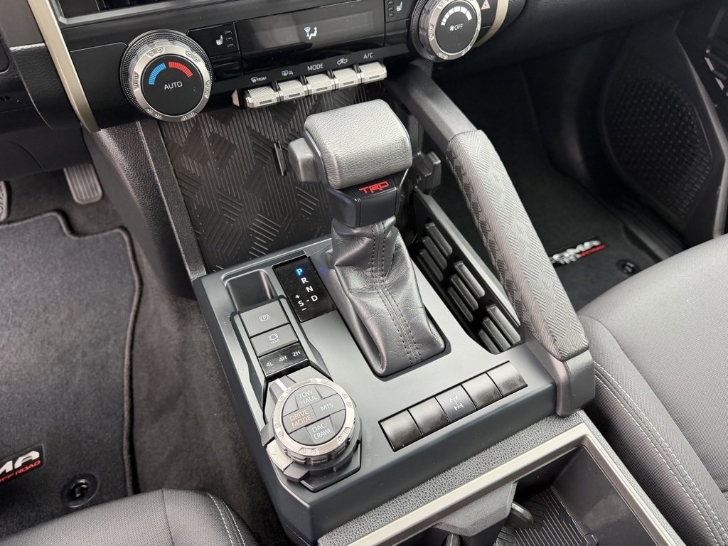 Used 2024 Toyota Tacoma TRD Off-Road image 23