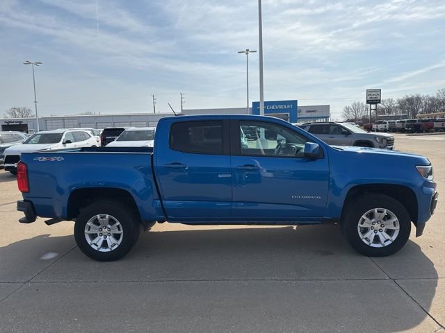 Used 2022 Chevrolet Colorado LT AWD/4WD image 2