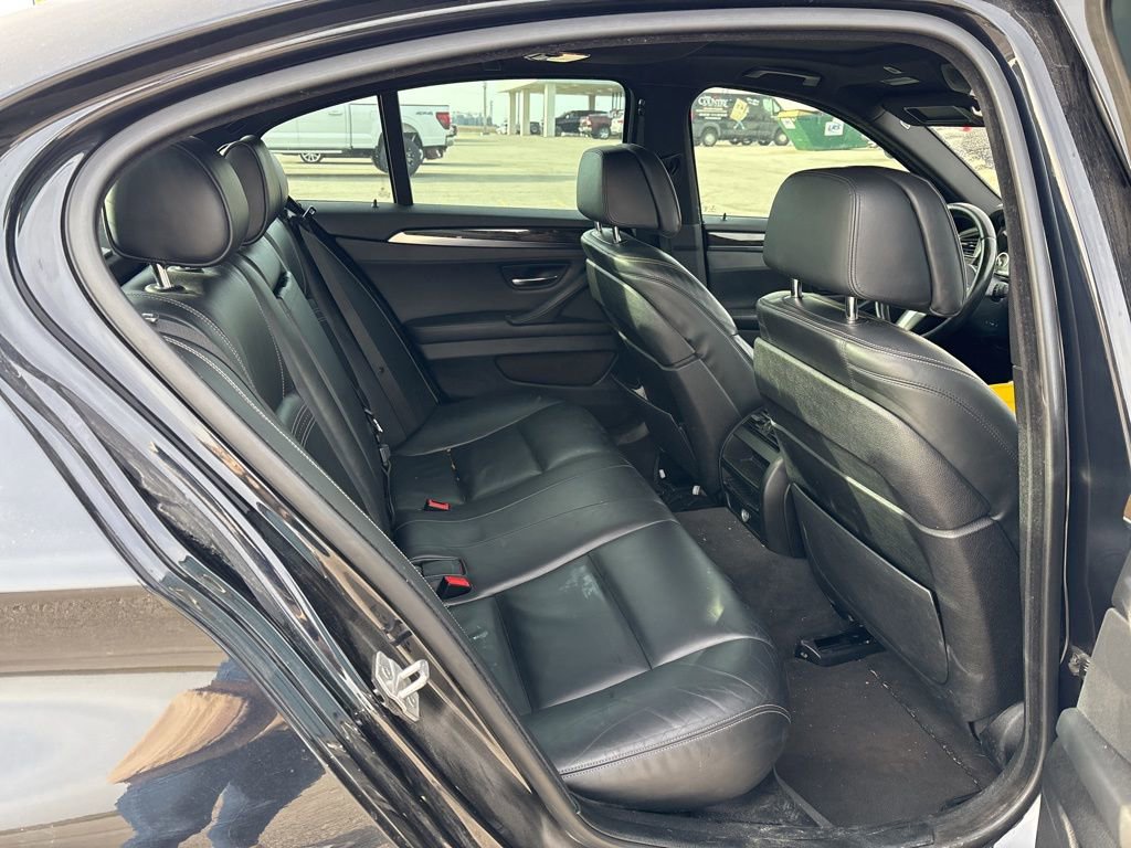 Used 2016 BMW 550i Sedan image 13