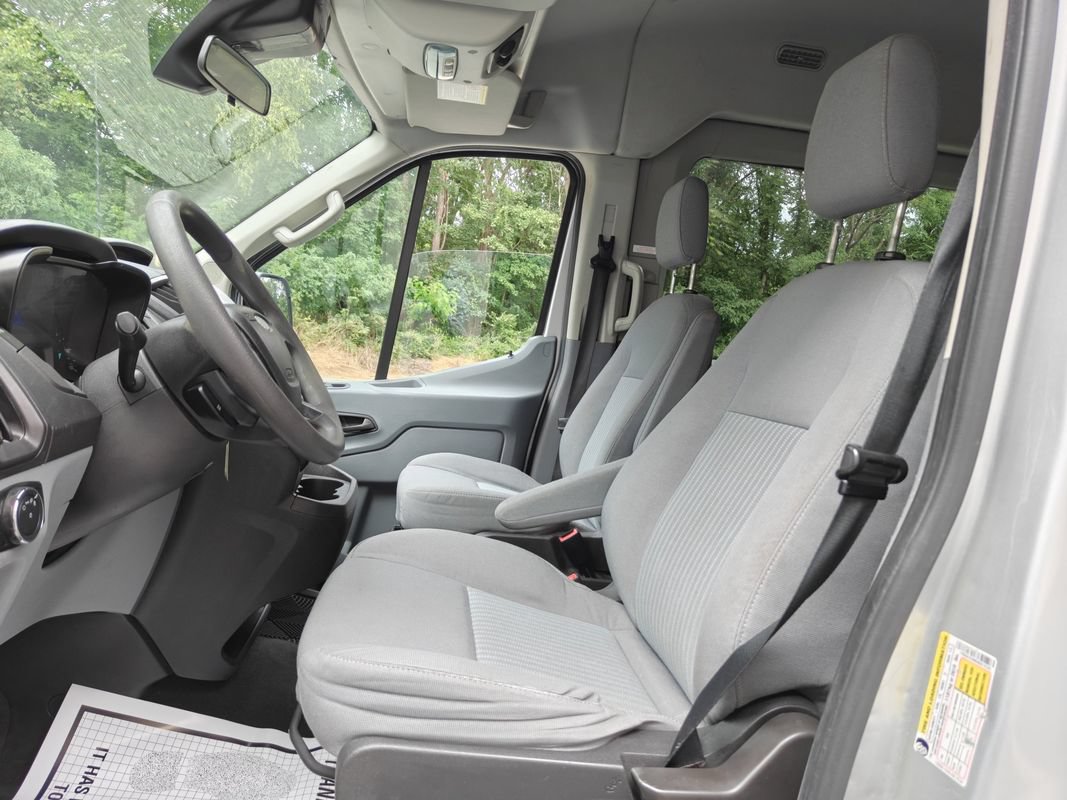 Used 2016 Ford Transit 350 XLT RWD image 12