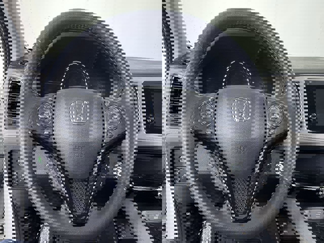 Used 2020 Honda HR-V EX-L image 13