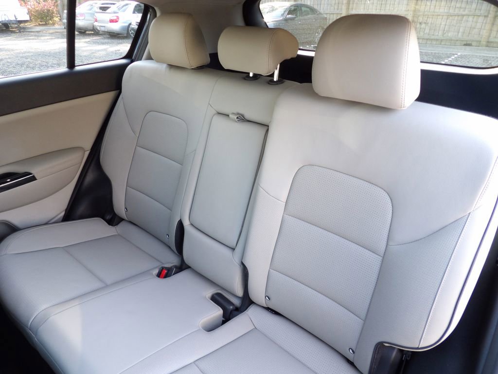 Used 2021 Kia Sportage EX w/ EX Technology Package image 23