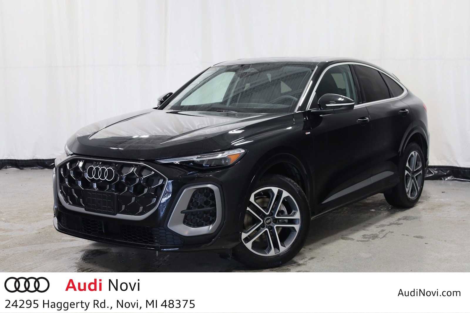 Certified 2025 Audi Q5 Prestige image 1