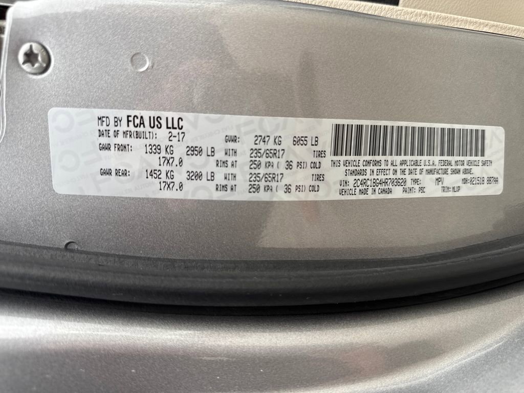 Used 2017 Chrysler Pacifica Touring-L w/ 13 Speaker Alpine Sound Group FWD image 36