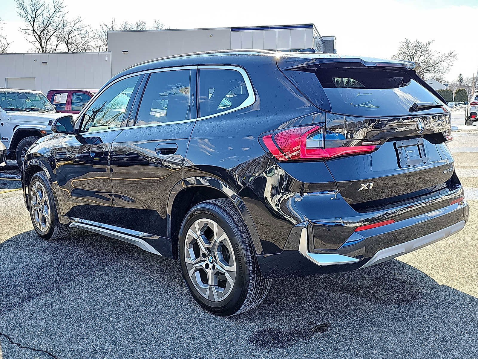 Used 2025 BMW X1 xDrive28i image 4